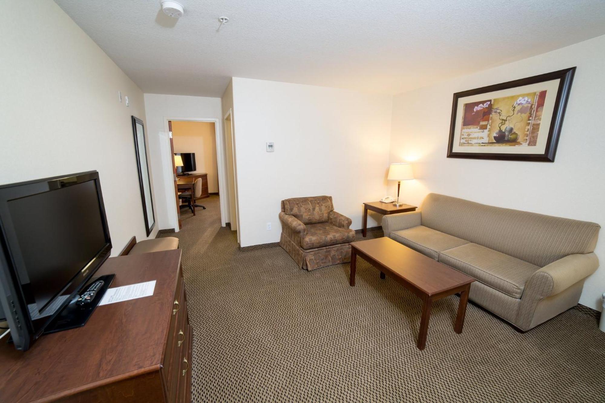 ฮอลิเดย์ อินน์ เอ็กซ์เพรส แอนด์ สวีท เดรย์ตัน แวลเลย์ Drayton Valley ภายนอก รูปภาพ