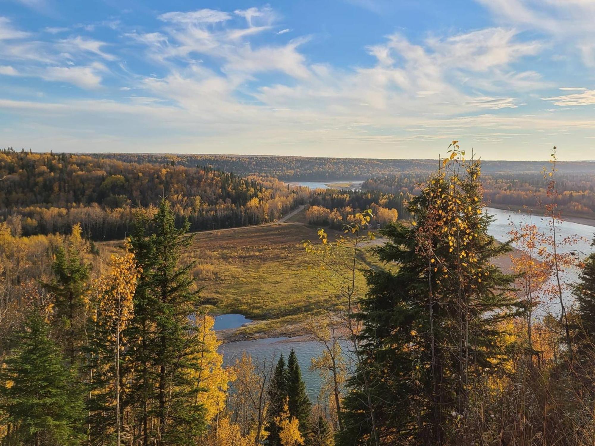 ฮอลิเดย์ อินน์ เอ็กซ์เพรส แอนด์ สวีท เดรย์ตัน แวลเลย์ Drayton Valley ภายนอก รูปภาพ